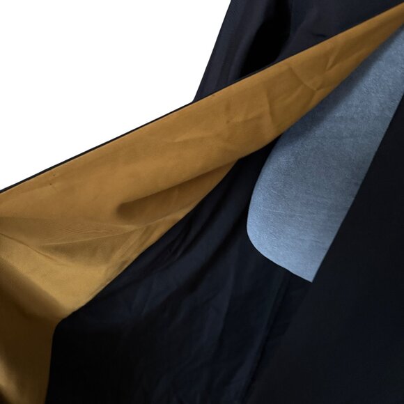 Harry Potter Hufflepuff Robe With Hood & Crest Size XS - Picture 2 of 9